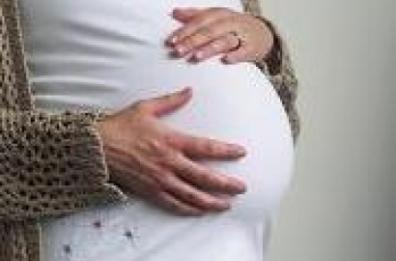 Foggia, code davanti negozi per bambini 