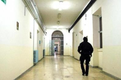 Cattive compagnie e ossessione per l'ex compagna: tarantino in carcere