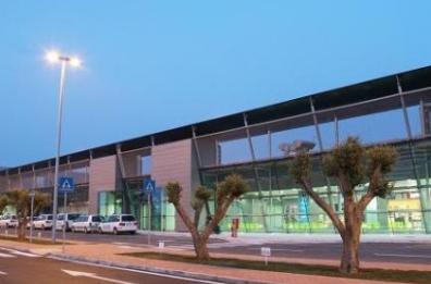 Intitolare a Papa Francesco l'aeroporto di Brindisi: la proposta