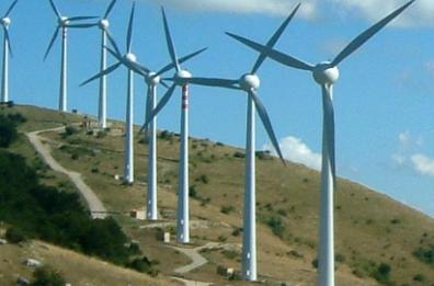 Brindisi, ok Regione Puglia a fabbrica pale eoliche nel Porto