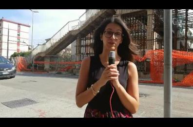 Bari, ecco il ponte che da anni minaccia il rione Japigia: un giro fra degrado e sporcizia
