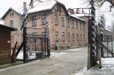 Giornata della Memoria, l’orrore dei lager rivive nel video inedito della Springer