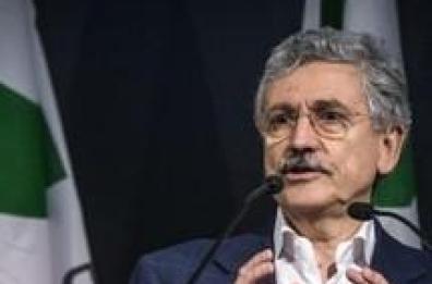 D'Alema firma "patto" contro
 approdo gasdotto in Salento