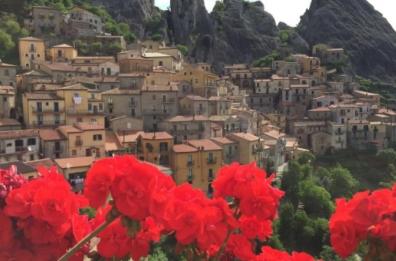 Castelmezzano in lizza
per «Borgo dei borghi»