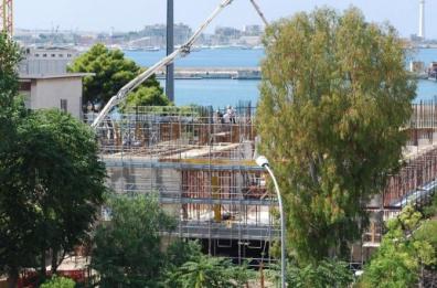 Bari, palazzina sul lungomare
«processo» alla Soprintendenza