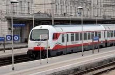 Investimento mortale
 in ritardo i treni sull'Adriatica