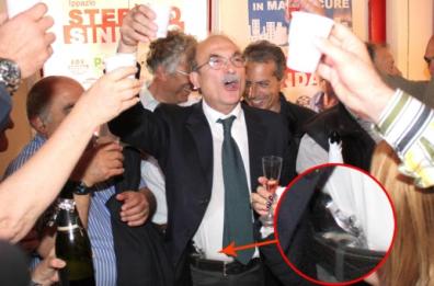 «Portava la pistola»
Assolto sindaco di Taranto
