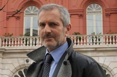 Elezioni a Bari, il centrosinistra spaccato si ricuce con un terzo nome: Carofiglio