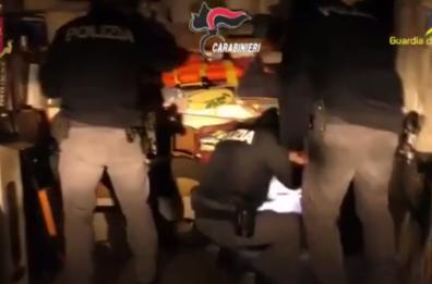 Attentati, furti ed estorsioni: blitz nel Foggiano, arrestati in 11