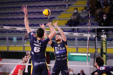 Serie A2, Santa Croce piega 3-0 il Castellana Grotte
