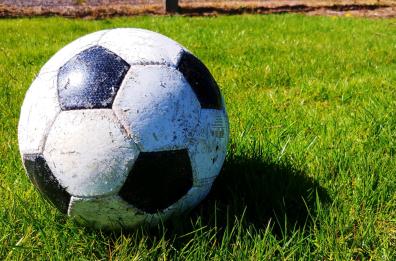 «Torna nella giungla, scimmia», insulti razzisti a calciatore nel Foggiano