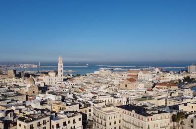 Blackout a Bari: la città va a intermittenza, quartieri senza elettricità  