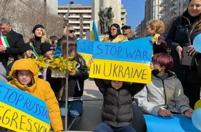 Taranto grida «Stop all'aggressione dell'Ucraina»