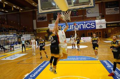 San Severo sorride, Nardò piange nel 22° turno di campionato