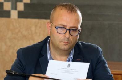 A Bari con Emiliano e a Taranto con le destre, la duplice veste di Stellato