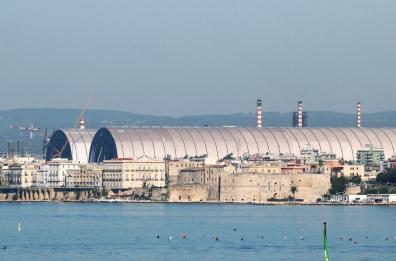 Taranto: l'acciaio fra soldi, opere e sentenze
