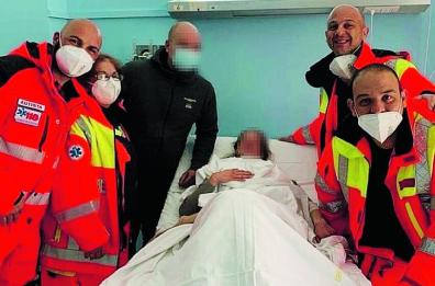 Casarano, bimbo aveva tanta fretta di nascere e il parto avviene in ambulanza