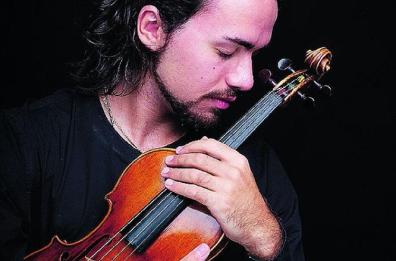 Il violino di Giuseppe Gibboni stasera al Teatro Apollo di Lecce