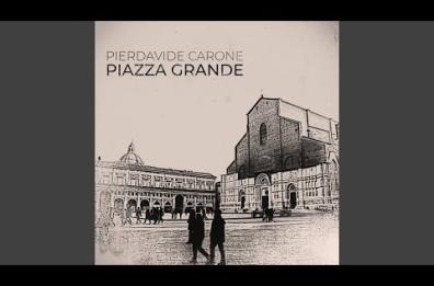 Carone tributa il suo mentore Lucio Dalla con «Piazza grande»