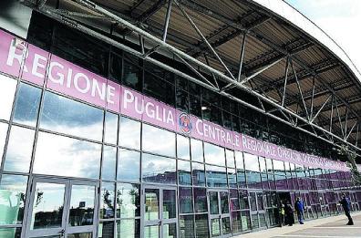 Bari, Emiliano: «Con gli orizzonti di guerra l’ospedale in Fiera non chiuderà»