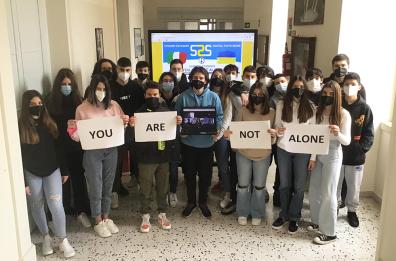«You are not alone», studenti leccesi creano gemellaggio sul web con le classi in Ucraina