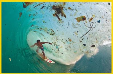 «Planet or plastic?», in 18mila alla mostra di National Geographic a Bari