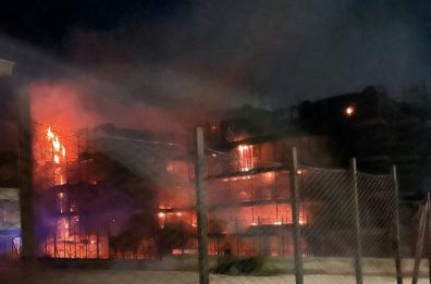 San Ferdinando, brucia la palazzina: sei intossicati