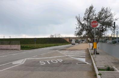 Il pericolo corre sulla Trani-Andria: rischi per gli studenti