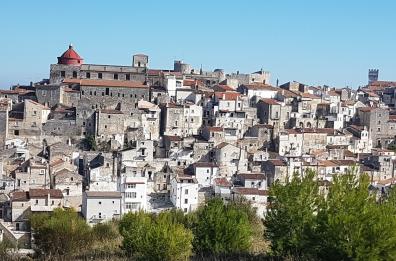 Foggia, lo scrittore Federico Moccia vota Vico «Borgo dei borghi» VIDEO