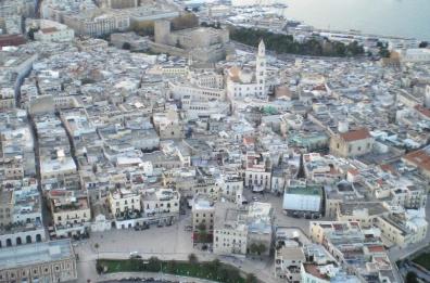 Bando per il Pnrr, Bari si candida con 48 progetti per oltre 183 milioni complessivi