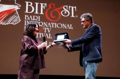Bif&st, pre apertura nel segno del giornalismo. Premio alla carriera per Minà. Laudadio: «Bentornata Gazzetta»