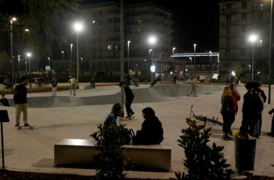 Bari, lite tra ragazze al parco Rossani, ferite due minorenni 