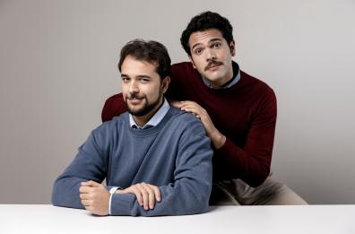 I Sansoni a Ceglie Messapica: «Portiamo sul palco l’amore-odio tra fratelli»