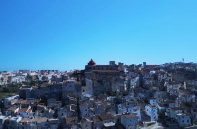 Vico del Gargano porta la Puglia al rush finale per il titolo di Borgo dei Borghi