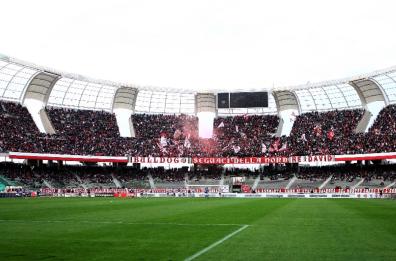 Bari-Latina, tre maxi schermi al «San Nicola» per il match del salto in serie B