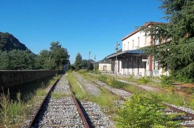 Riapre la Sicignano-Lagonegro, ma solo per il «turismo lento»