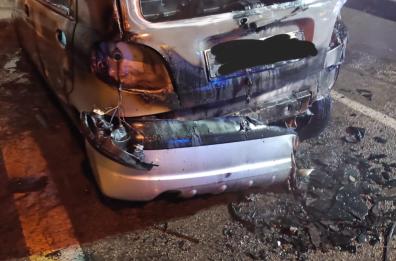 Brindisi, ancora roghi d'auto, stanotte nel mirino una Matiz