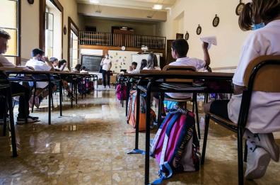 Essere una «parentesi», la cronaca precaria di un supplente a Modena