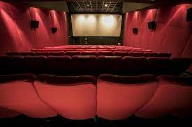 Dramma in Puglia, buio in sala: scatta l'sos per i cinema