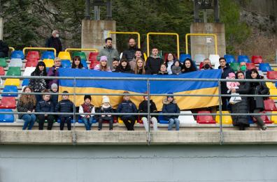 Tutti uniti per la pace: allo stadio di Picerno trenta profughi ucraini