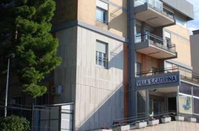 A Bisceglie, quando la casa di riposo chiude all'improvviso e gli anziani mandati via