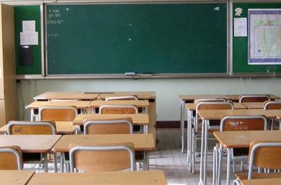 Scuola in Puglia: «Diminuiscono le iscrizioni, oltre 10500 in meno»