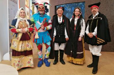 Il Carnevale di Putignano conquista con Farinella la Bit di Milano
