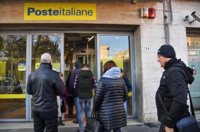 Pass elettorale e voto in posta: la democrazia malata non si cura con i «cerotti»