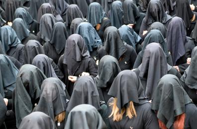 Pasqua, ecco la storia della Desolata di Canosa e del coro di donne velate 