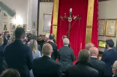 Venerdì Santo a Taranto: la consegna della troccola per la processione dei Misteri. LA DIRETTA