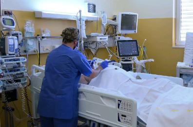 Guerra degli ospedali in Lucania, i soldi ci sono ma mancano i medici