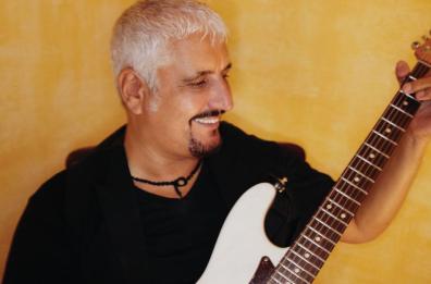 Friends For Pino, sold out a Taranto l'evento per ricordare il cantautore napoletano