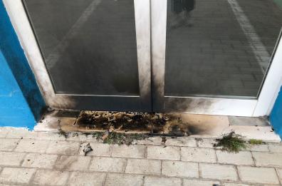 Taranto, attacco con bottiglie incendiarie alla scuola «Frascolla»