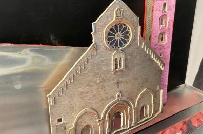 Le chiese di Puglia «ricostruite» da Podocatharus: in mostra a Taranto
